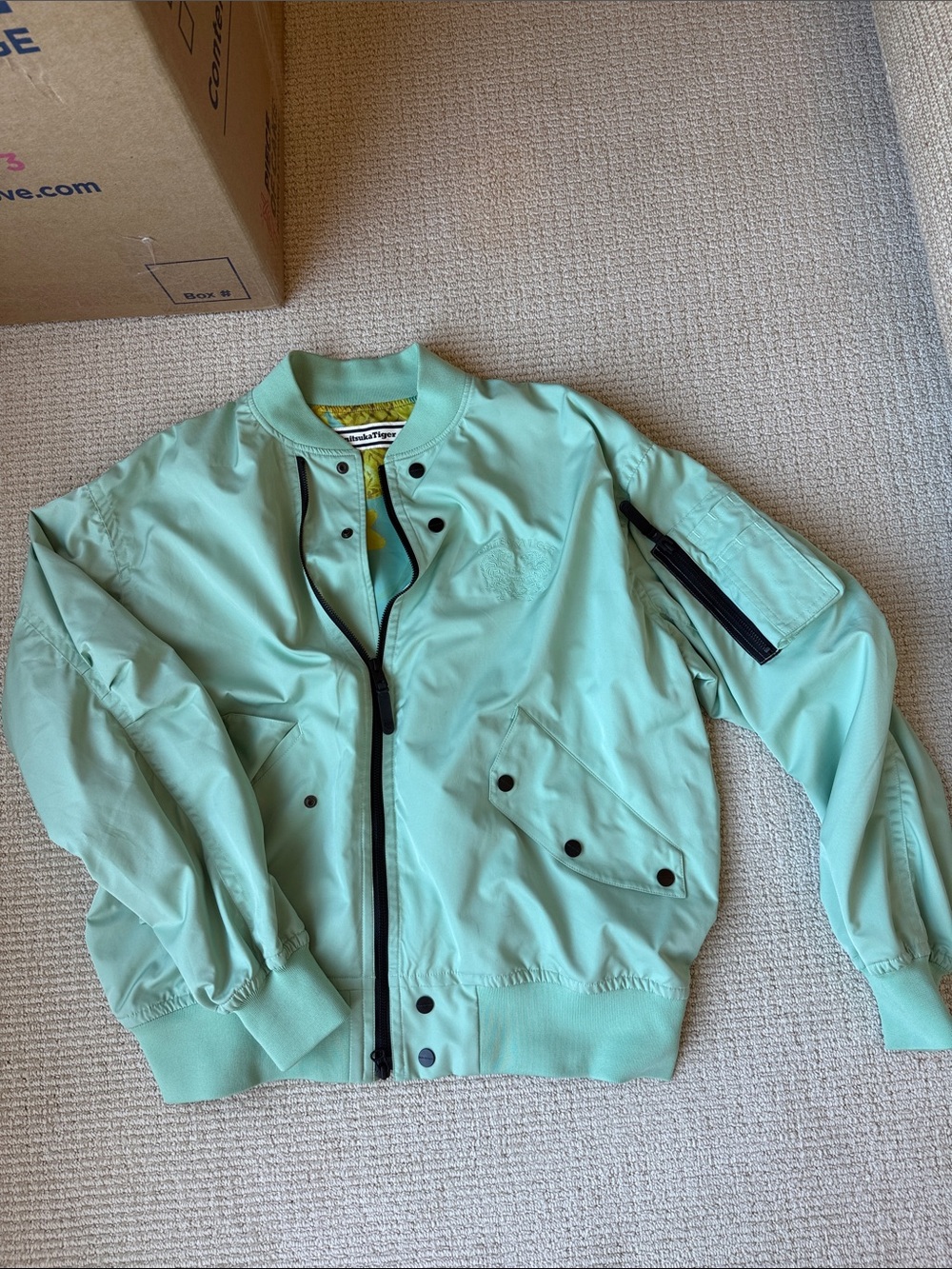Onitsuka Tiger limited edition Mint Green Jacket unisex size small